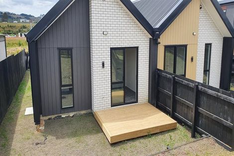 Photo of property in 21 Waikaha Street, Pokeno, 2472