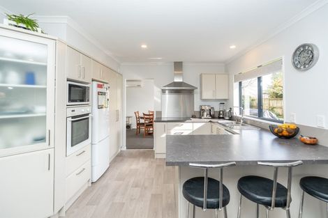 Photo of property in 35 Farringdon Avenue, Rototuna North, Hamilton, 3210