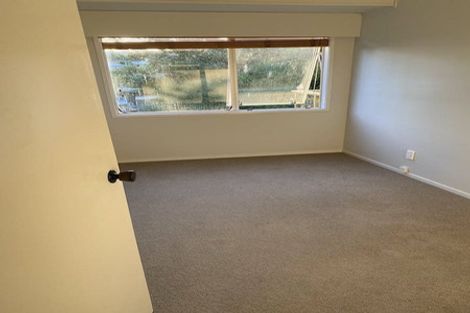 Photo of property in 70 Robbies Road, Shelly Park, Auckland, 2014