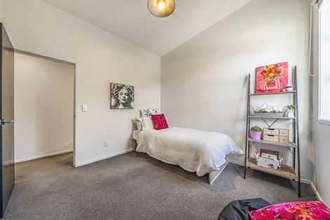 Photo of property in 17 Scoresby Grove, Whitby, Porirua, 5024