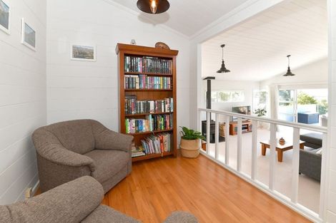 Photo of property in 56 Duncansby Road, Stanmore Bay, Whangaparaoa, 0932