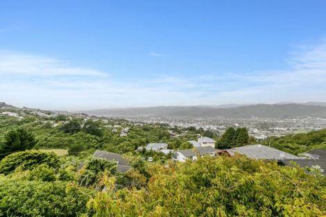 Photo of property in 31 Wisteria Grove, Maungaraki, Lower Hutt, 5010