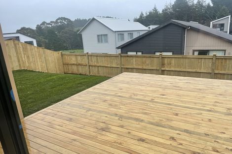 Photo of property in 21 Paparahi Place, Wainui, Silverdale, 0992