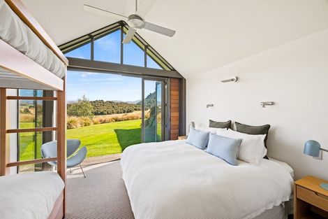 Photo of property in 837f Lake Hawea-albert Town Road, Albert Town, Wanaka, 9382