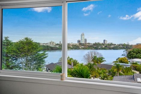 Photo of property in 10/72 Kitchener Road, Milford, Auckland, 0620