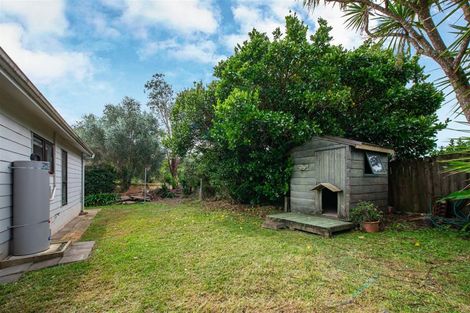 Photo of property in 42 Arodella Crescent, Ranui, Auckland, 0612