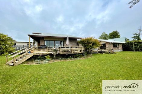 Photo of property in 3 Highlands Place, Highlands Park, New Plymouth, 4312