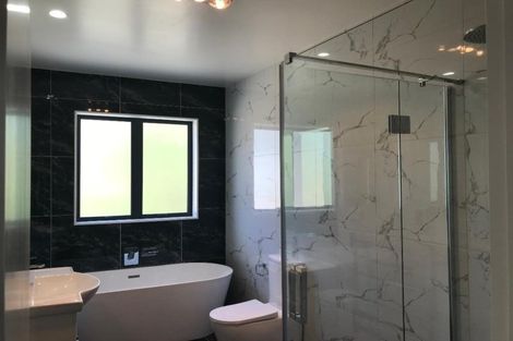 Photo of property in 10 Arataki Way, Glen Eden, Auckland, 0602