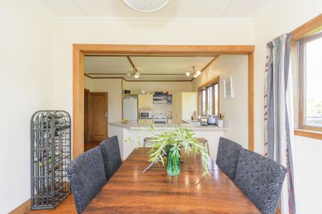 Photo of property in 20 Perrin Place, Kelvin Grove, Palmerston North, 4414