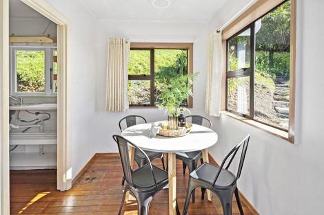 Photo of property in 1 Auckland Terrace, Melrose, Wellington, 6023