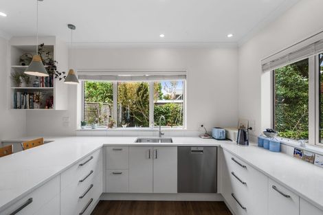 Photo of property in 25d Taylors Avenue, Bryndwr, Christchurch, 8052