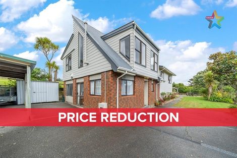 Photo of property in 21 Whitechapel Grove, Stokes Valley, Lower Hutt, 5019