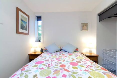 Photo of property in 8 Ocean View Terrace, Sumner, Christchurch, 8081