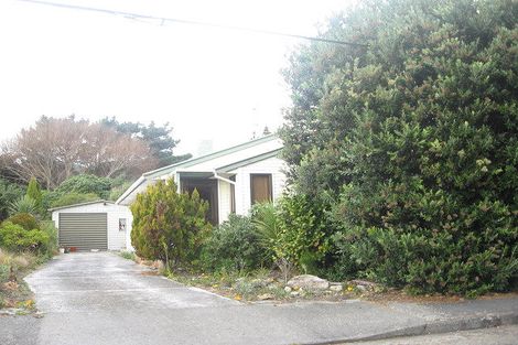 Photo of property in 122 Tilley Road, Paekakariki, 5034
