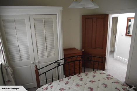 Photo of property in 37 Glenbervie Terrace, Thorndon, Wellington, 6011