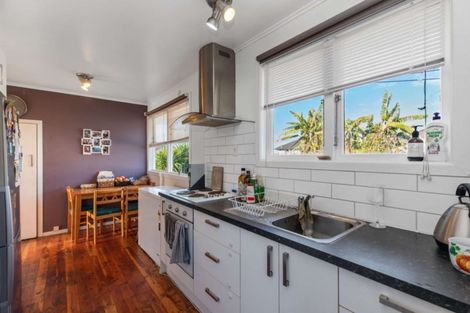 Photo of property in 87a Tidal Road, Mangere, Auckland, 2022