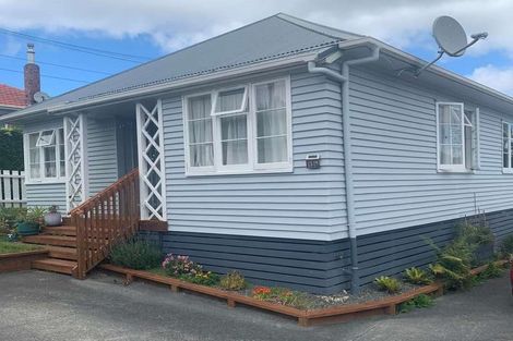 Photo of property in 13b Awaroa Road, Sunnyvale, Auckland, 0612