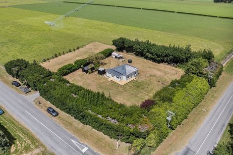 Photo of property in 675 Clintons Road, Charing Cross, Christchurch, 7671