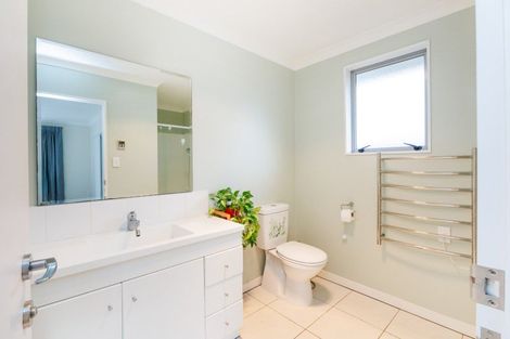 Photo of property in 651a Featherston Street, Roslyn, Palmerston North, 4414