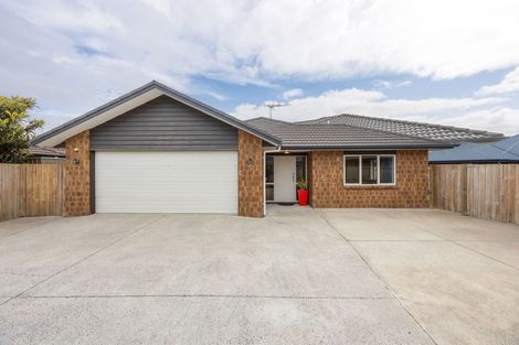Photo of property in 5 Allgood Place, Rototuna North, Hamilton, 3210