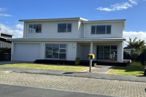 Photo of property in 12 Matariki Street, Omaha, 0986