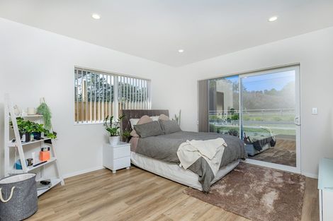 Photo of property in 69 Nobilo Road, Kumeu, 0810