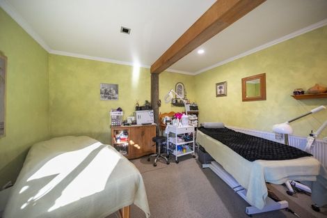 Photo of property in 112 Pasture Street, Lumsden, 9730