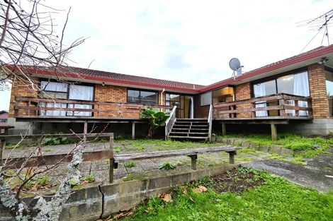 Photo of property in 18 Channing Crescent, Botany Downs, Auckland, 2010