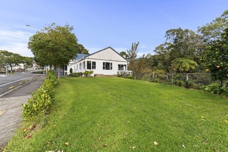Photo of property in 28 Carrington Street, New Plymouth, 4310