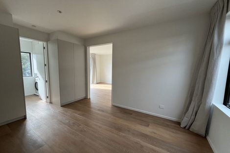 Photo of property in 1 Tanera Crescent, Brooklyn, Wellington, 6021