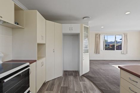 Photo of property in 28 Oaklands Drive, Cambridge, 3434