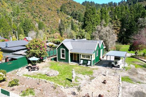 Photo of property in 10 State Highway 7, Springs Junction, Reefton, 7895