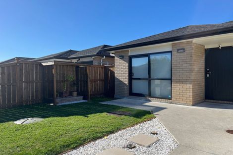 Photo of property in 12 Silver Beech Street, Takanini, 2110