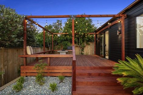 Photo of property in 47a Mangorei Road, Strandon, New Plymouth, 4312