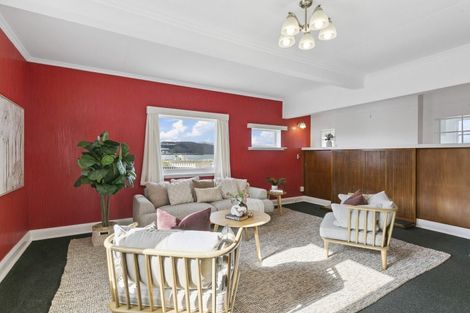 Photo of property in 230 Queens Drive, Lyall Bay, Wellington, 6022