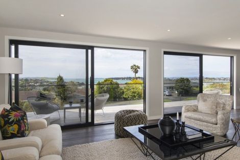 Photo of property in 5 Vanessa Crescent, Glendowie, Auckland, 1071