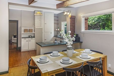 Photo of property in 26 Gamblins Road, Saint Martins, Christchurch, 8022