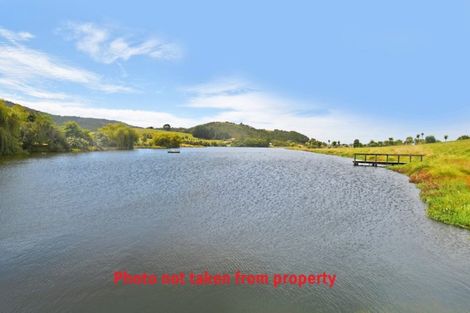 Photo of property in 19a Pakeho Road, Kaiwaka, 0573