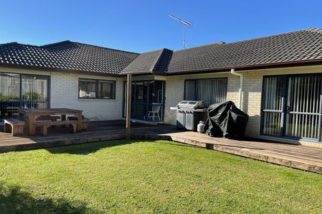 Photo of property in 20 Lilybank Crescent, East Tamaki, Auckland, 2013