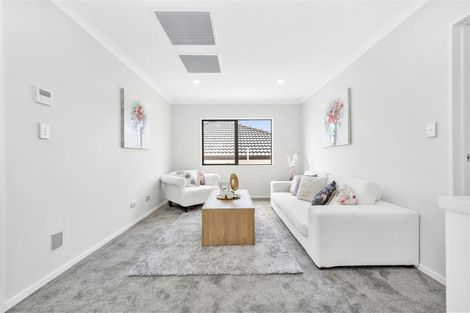 Photo of property in 4 Glann Lane, Flat Bush, Auckland, 2019