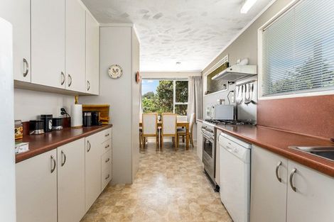 Photo of property in 16 Hicks Close, Whitby, Porirua, 5024