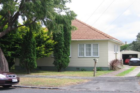 Photo of property in 47 Lambeth Road, Mount Eden, Auckland, 1041