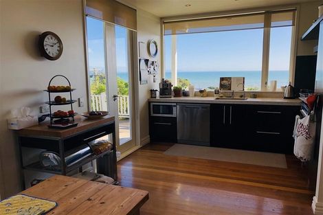 Photo of property in 15 Kainui Road, Raumati South, Paraparaumu, 5032