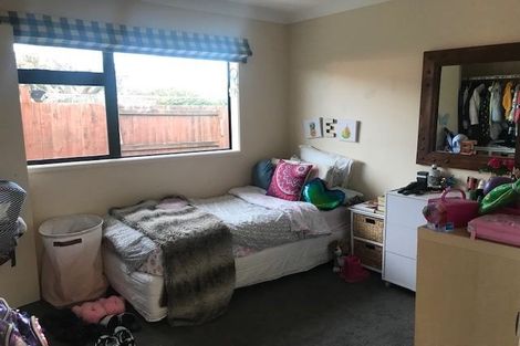 Photo of property in 18 Sarah Place, Papamoa Beach, Papamoa, 3118