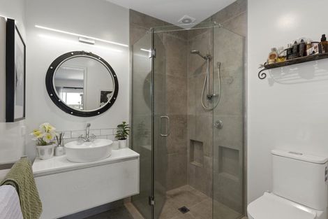 Photo of property in 152 Wairakei Road, Bryndwr, Christchurch, 8053