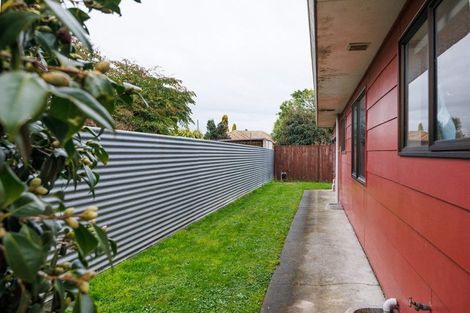 Photo of property in 5 Edgecombe Court, Roslyn, Palmerston North, 4414