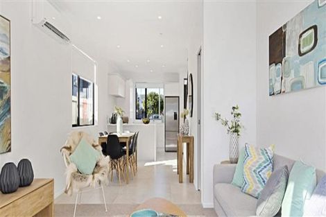 Photo of property in 1 Gallipoli Place, Flat Bush, Auckland, 2019
