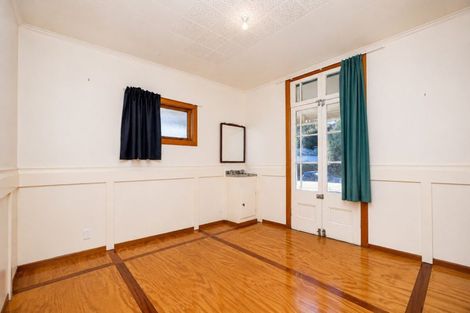 Photo of property in 3 Coote Road, Bluff Hill, Napier, 4110