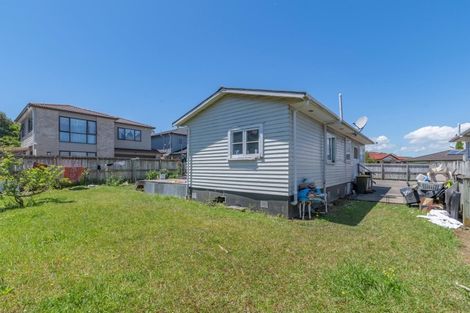 Photo of property in 79 Robert Skelton Place, Clendon Park, Auckland, 2103