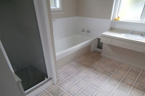 Photo of property in 27 Ilam Road, Upper Riccarton, Christchurch, 8041